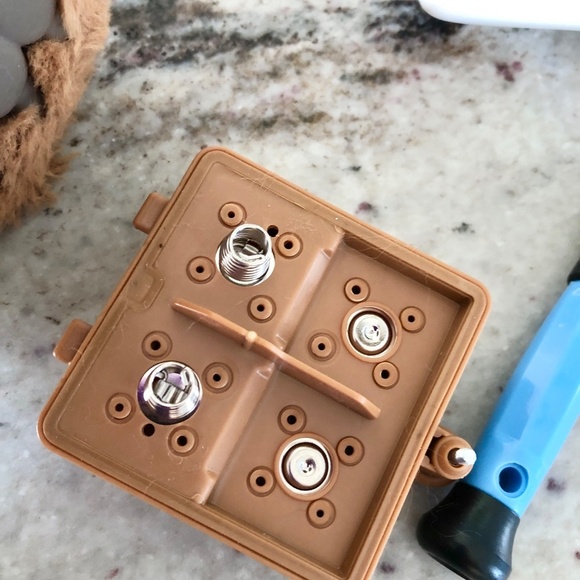 FurReal Friends, Cubby the Curious Bear, Interactive, Talking, Plush Teddy Bear - Picture 15 of 15